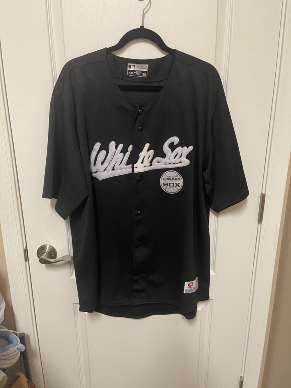 Genuine Merchandise Black Chicago White Sox Button-Up Jersey
